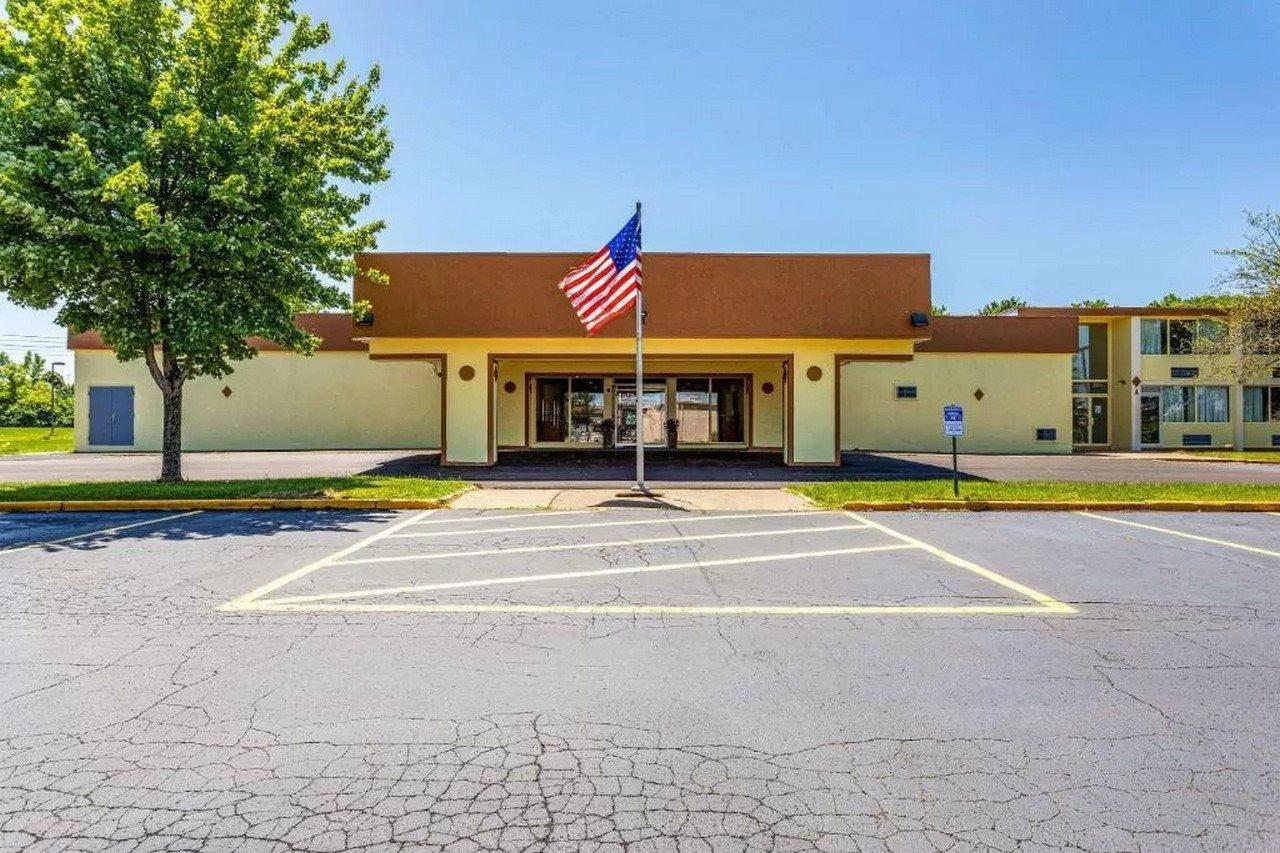 Econo Lodge Fredonia Exterior foto